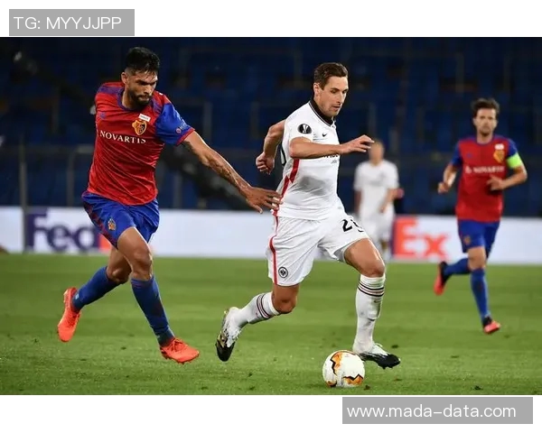 拉里斯对决精彩瞬间回顾与战术分析全景展现 拉里斯对决精彩瞬间回顾与战术分析全景展现